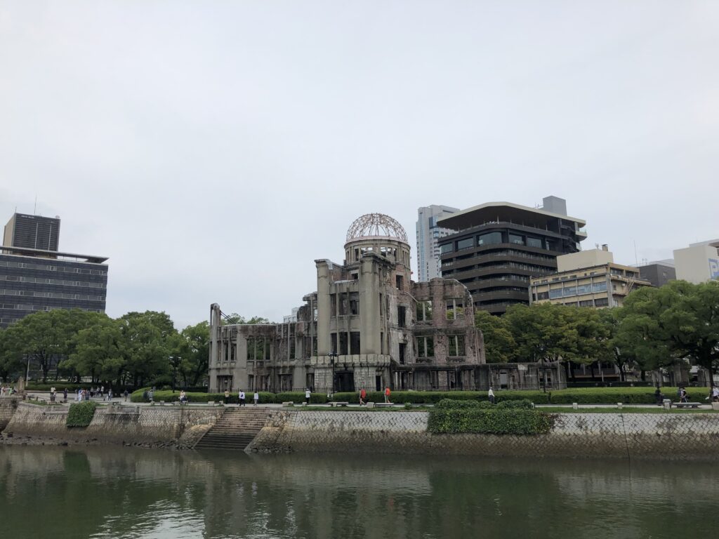 Hiroshima - Viajes en moto en Japón por carreteras panorámicas entre montañas, costa y naturaleza intacta