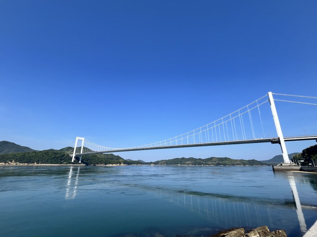 Shimanami Kaido - Viajes en moto en Japón por carreteras panorámicas entre montañas, costa y naturaleza intacta